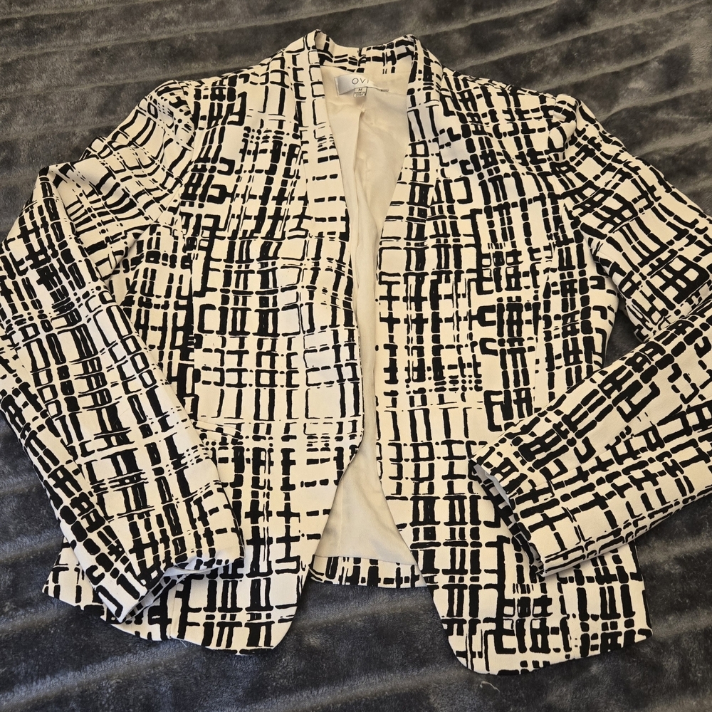 OVI Black and White Geometric Blazer